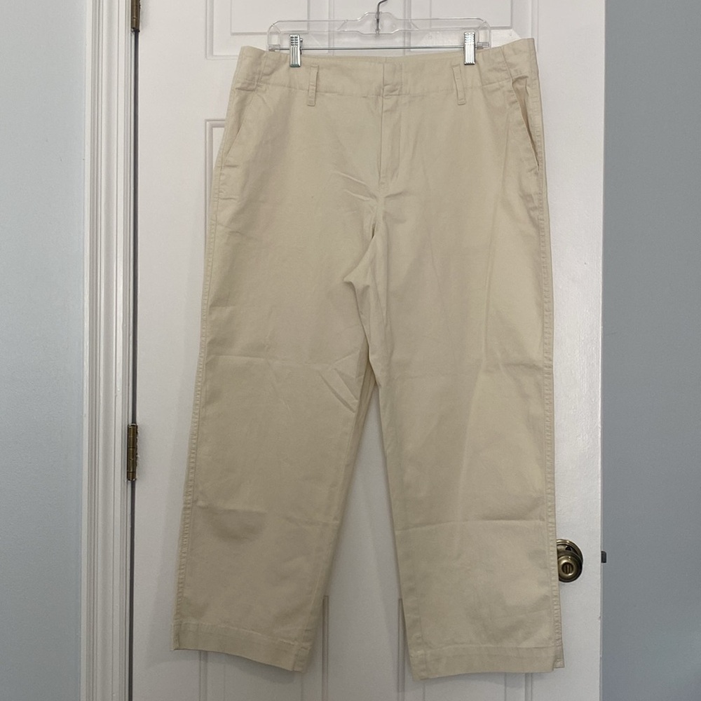 NWOT A New Day Straight Leg Khakis 14